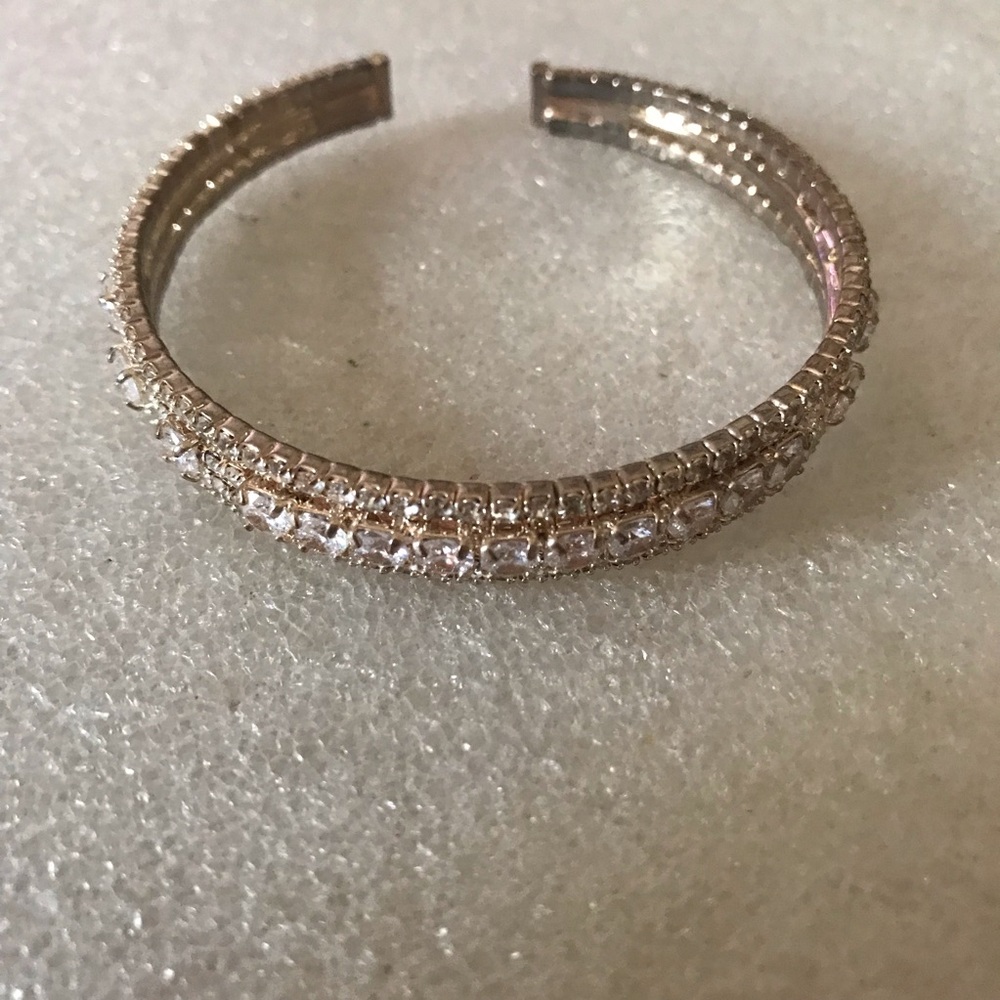 Rhinestone gold tone bracelet